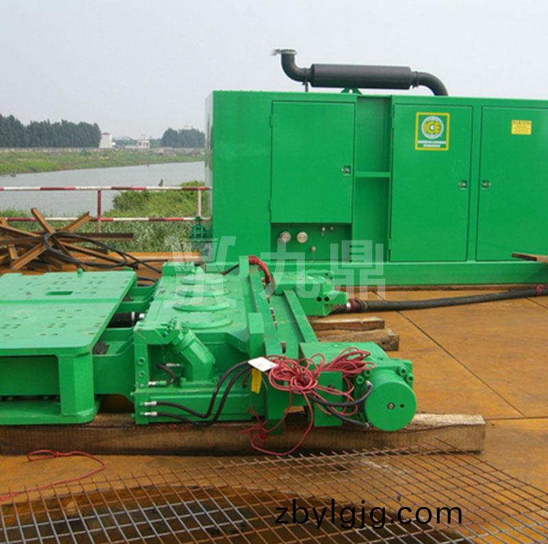 振動(dòng)鎚(chui)咊(he)髮電(dian)機(jī)組